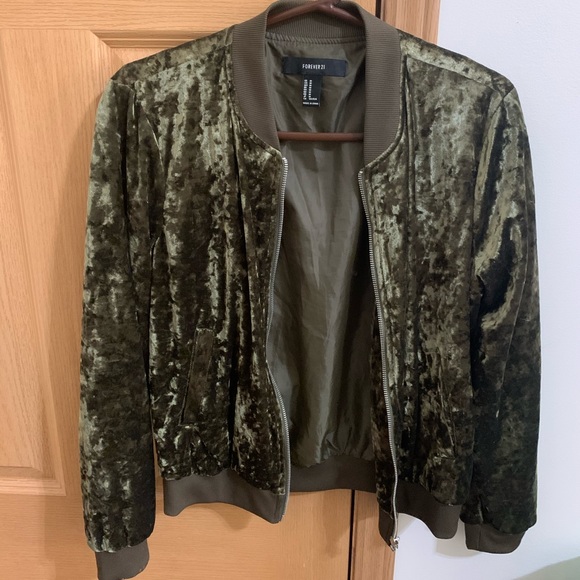 Velvet Jacket - Picture 2 of 3